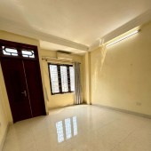 Cho thuê nhà nguyên căn phố Lương khánh Thiện, 45m x5 Tầng 5 ngủ, 15 Triệu
